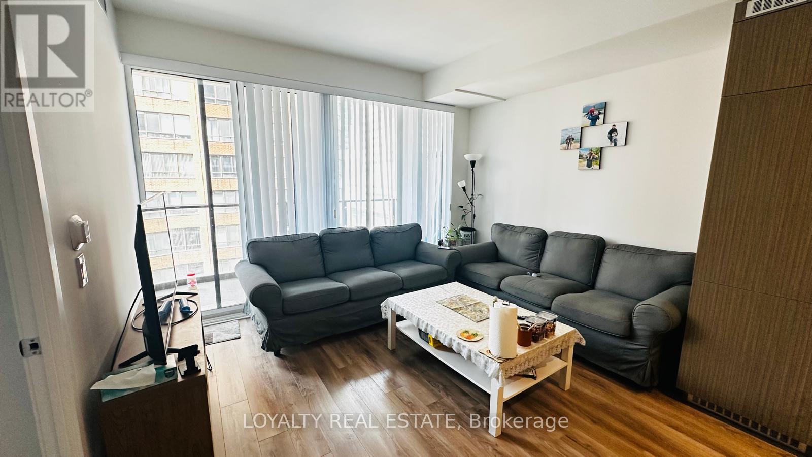 912 - 20 Edward Street S, Toronto, Ontario  M5G 0C5 - Photo 2 - C13513294