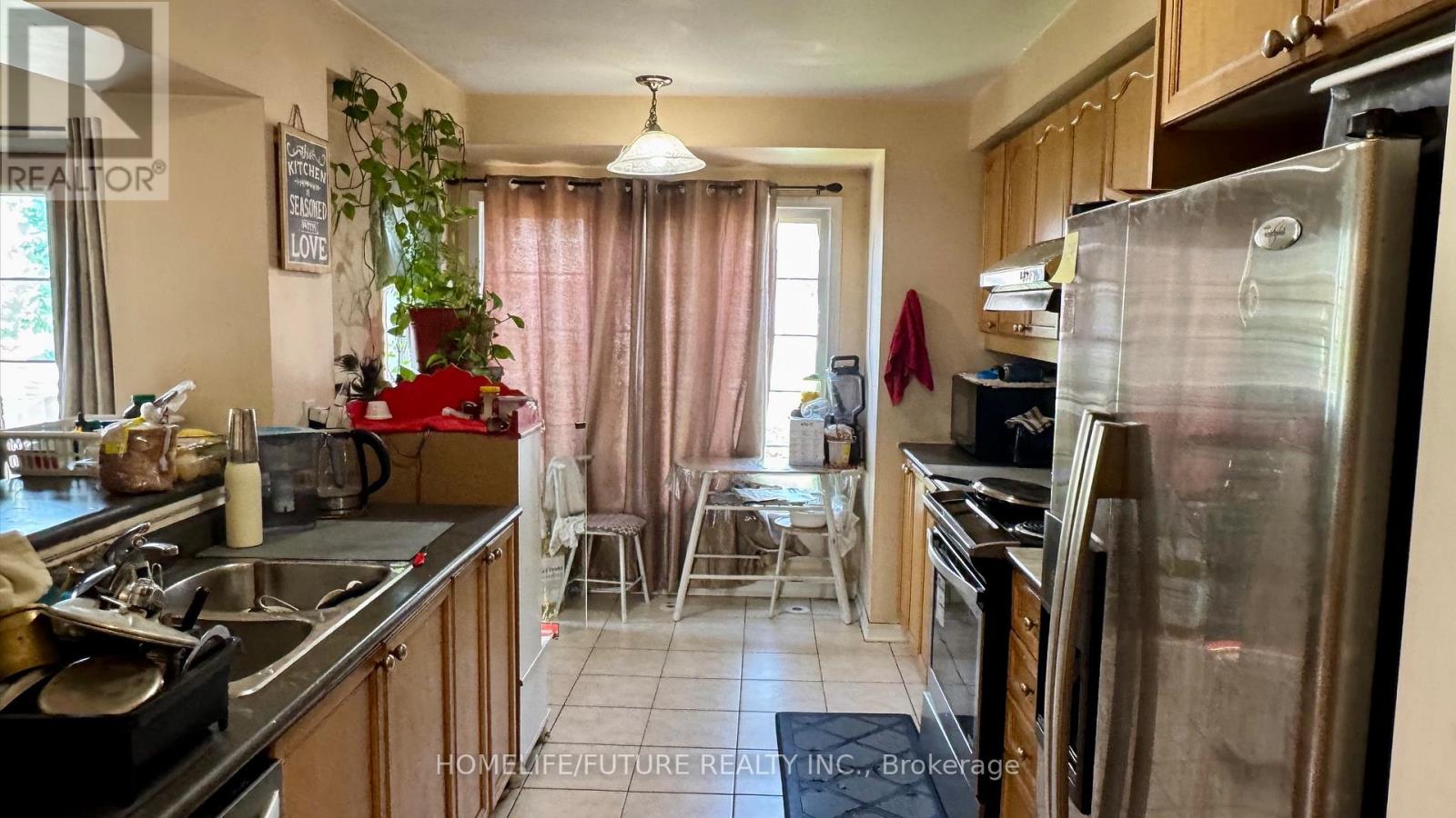 51 Mendelssohn Street, Toronto, Ontario  M1L 0B8 - Photo 4 - E13513058