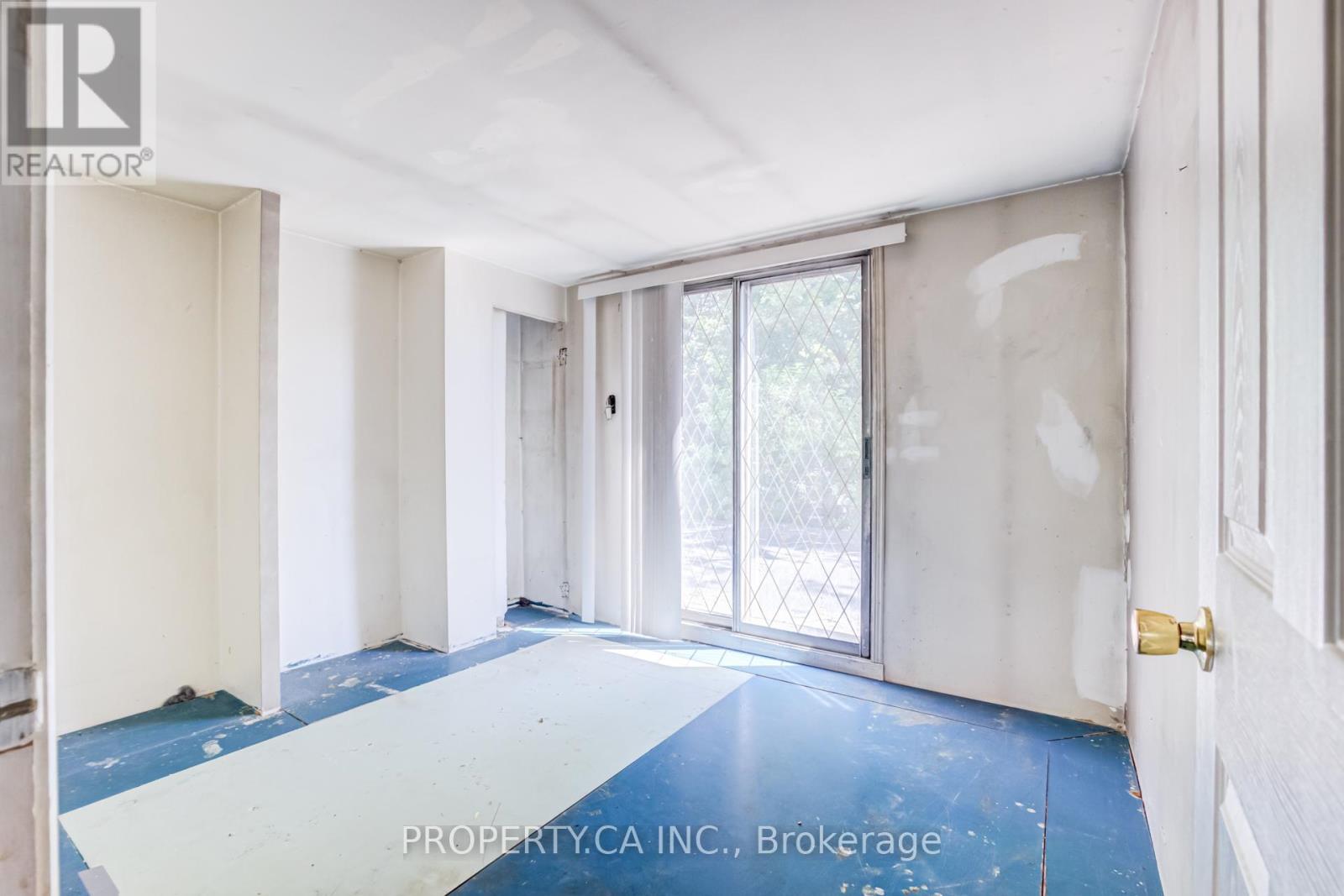 597 Rhodes Avenue, Toronto, Ontario M4J 4X5 - Photo 18 - E13513336