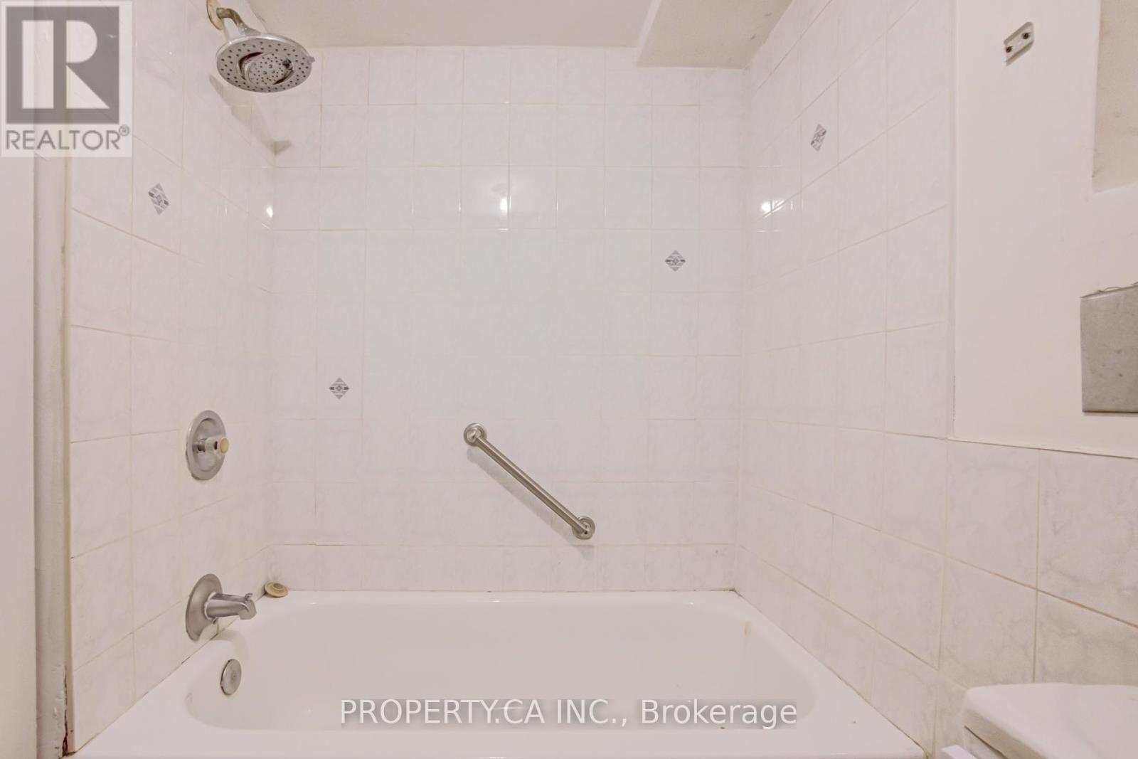 597 Rhodes Avenue, Toronto, Ontario M4J 4X5 - Photo 34 - E13513336