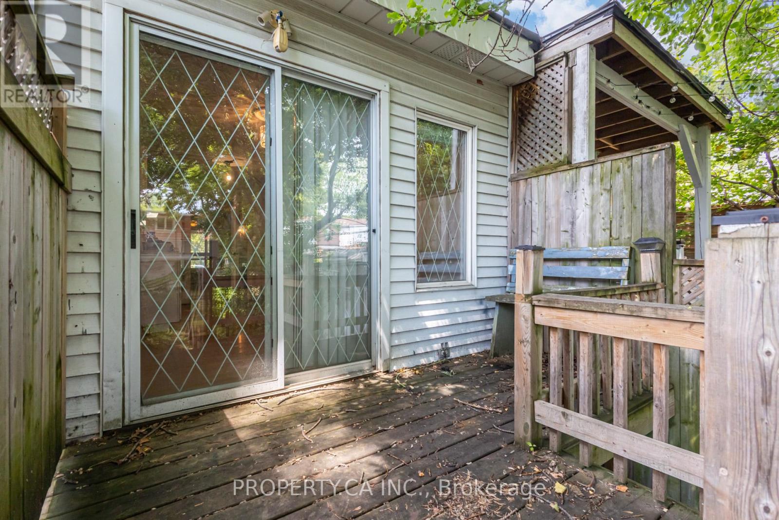 597 Rhodes Avenue, Toronto, Ontario M4J 4X5 - Photo 39 - E13513336