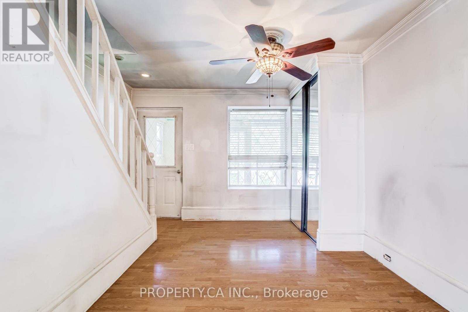 597 Rhodes Avenue, Toronto, Ontario M4J 4X5 - Photo 5 - E13513336