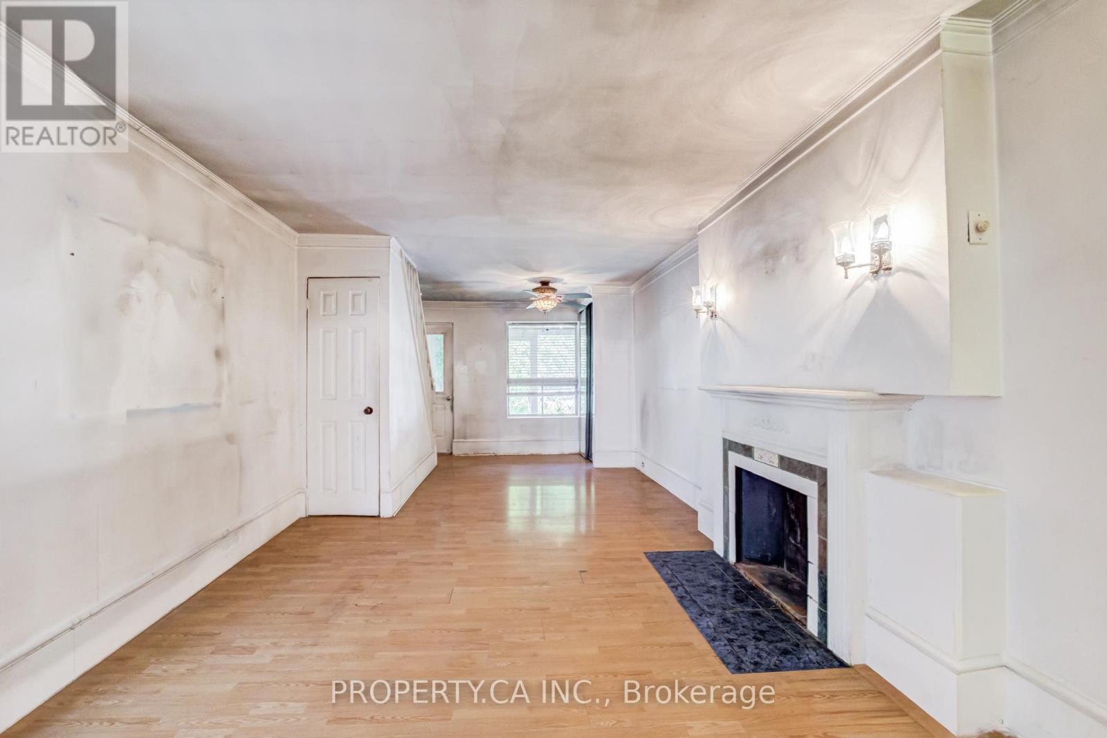 597 Rhodes Avenue, Toronto, Ontario M4J 4X5 - Photo 7 - E13513336