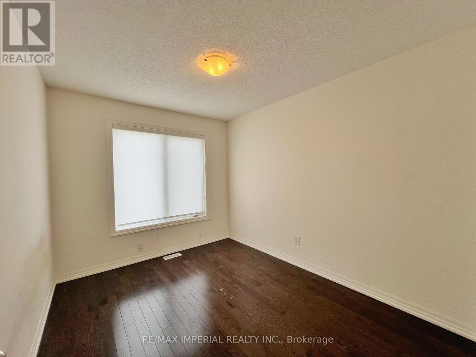 40 Vantage Loop Street, Newmarket, Ontario  L3X 0K6 - Photo 10 - N13513050