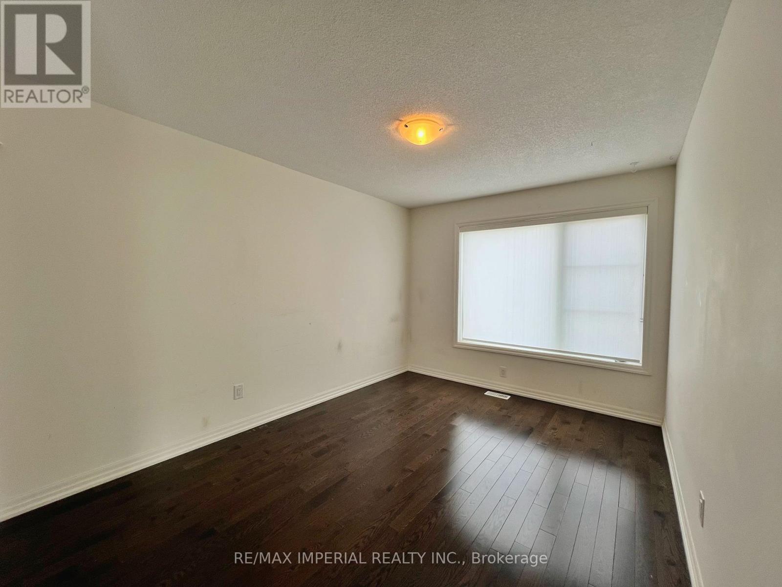 40 Vantage Loop Street, Newmarket, Ontario  L3X 0K6 - Photo 11 - N13513050