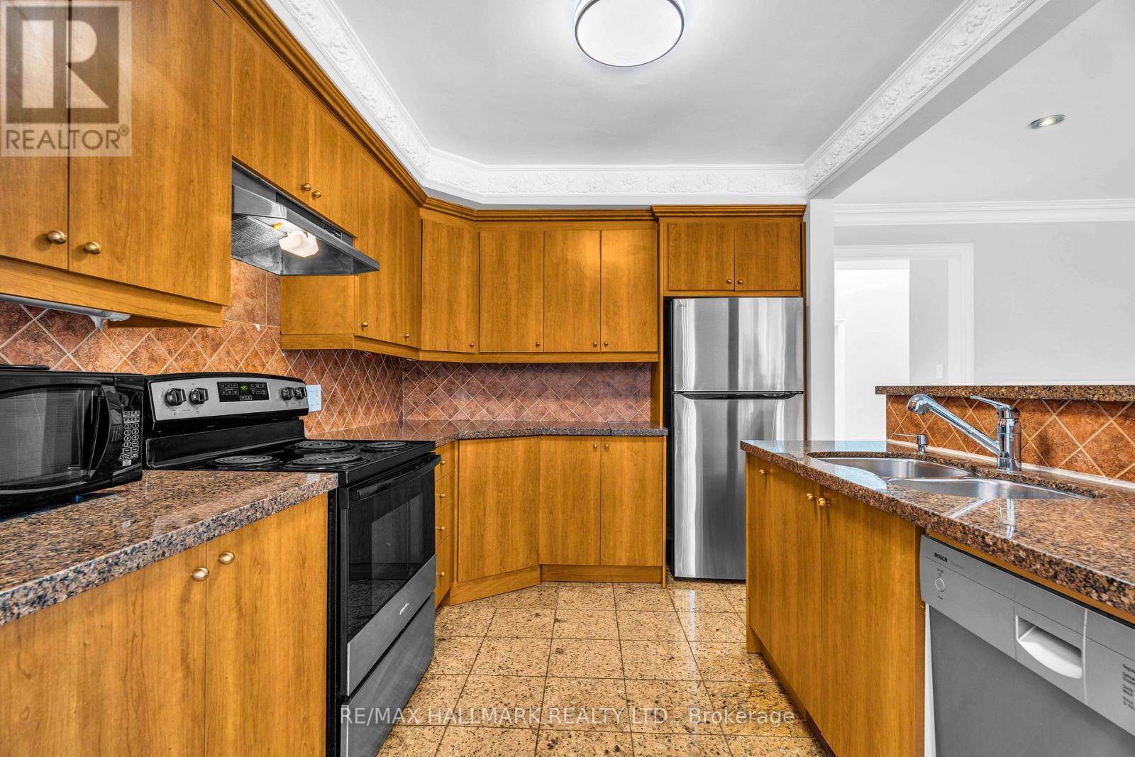 Main - 343 Elmwood Avenue, Richmond Hill, Ontario  L4C 1L7 - Photo 12 - N13513102