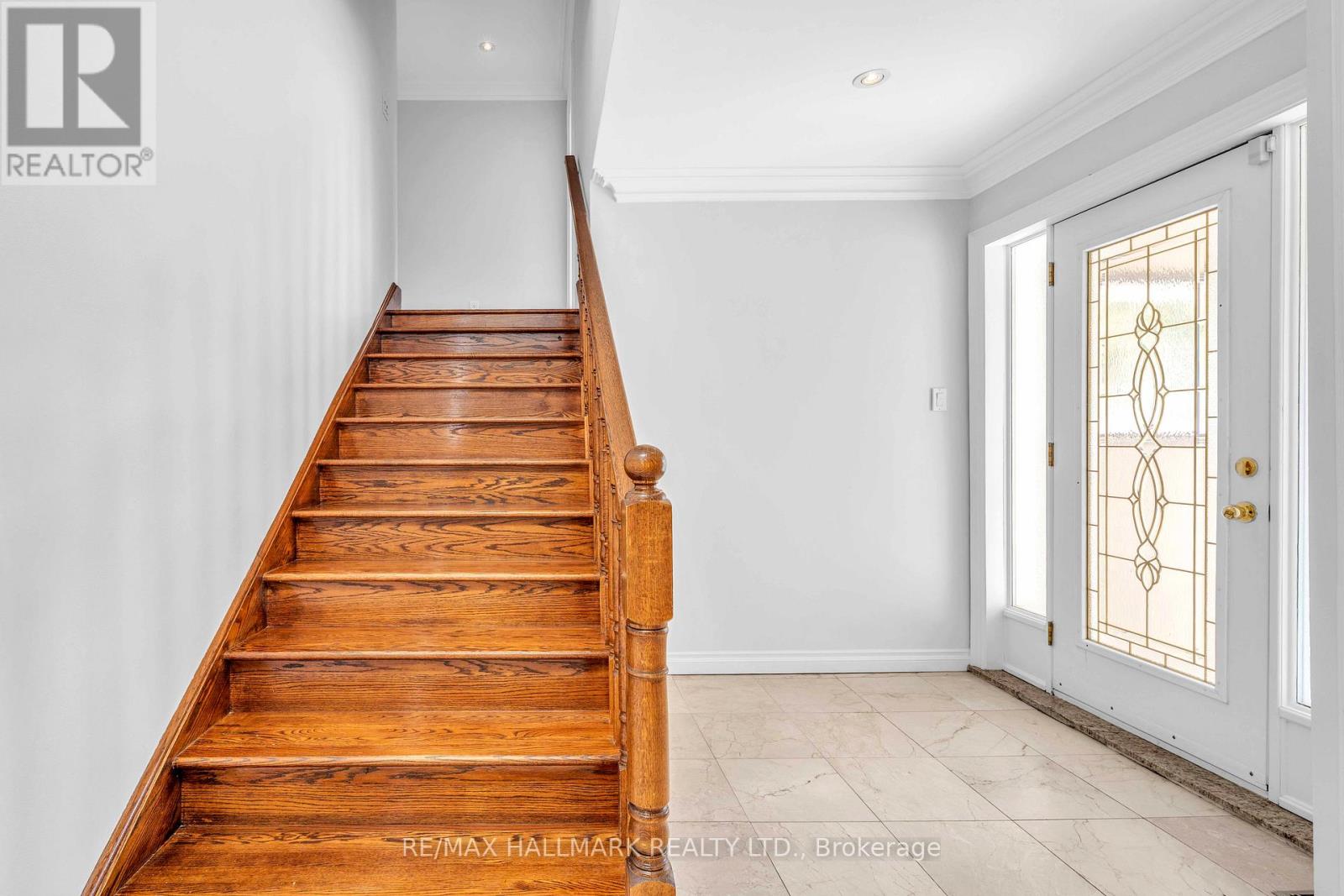 Main - 343 Elmwood Avenue, Richmond Hill, Ontario  L4C 1L7 - Photo 5 - N13513102