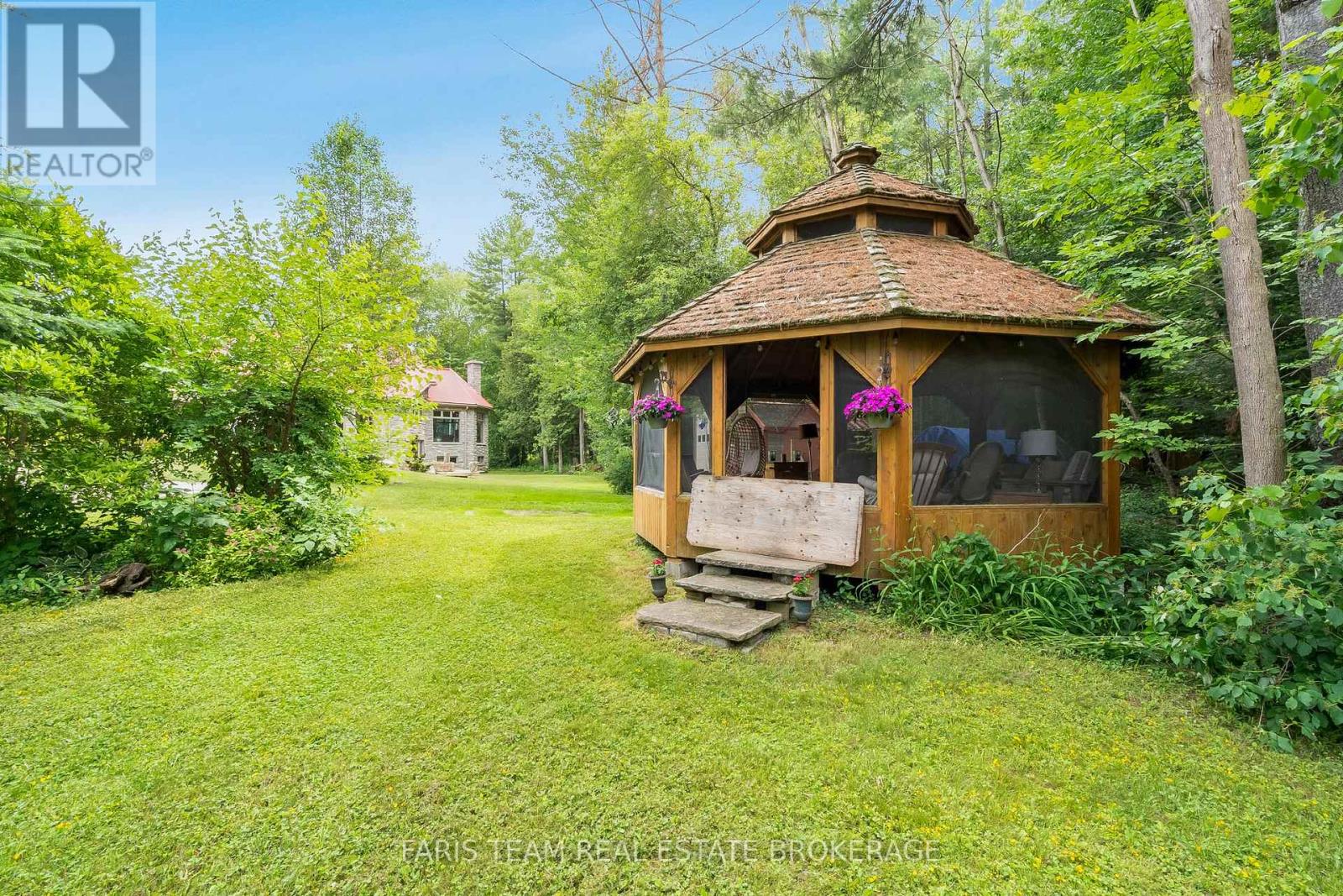 636 Harbour Street, Innisfil, Ontario  L0L 1K0 - Photo 41 - N13513116