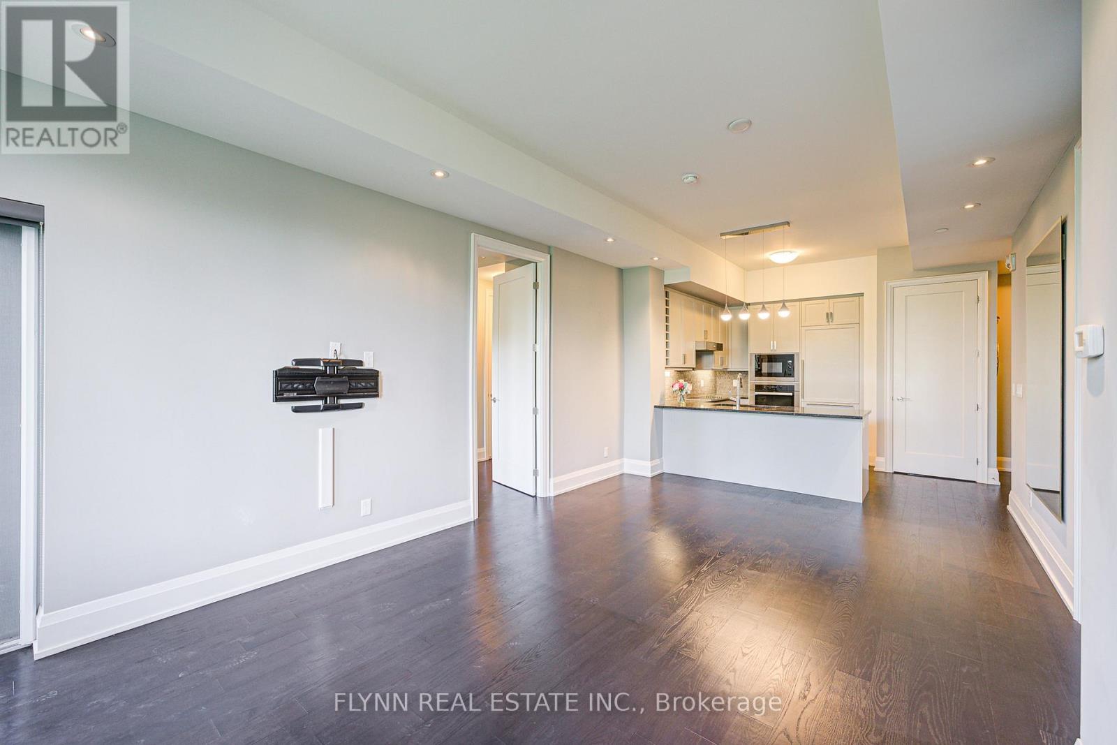 324 - 20 Fred Varley Drive, Markham, Ontario  L3R 1S4 - Photo 2 - N13513236