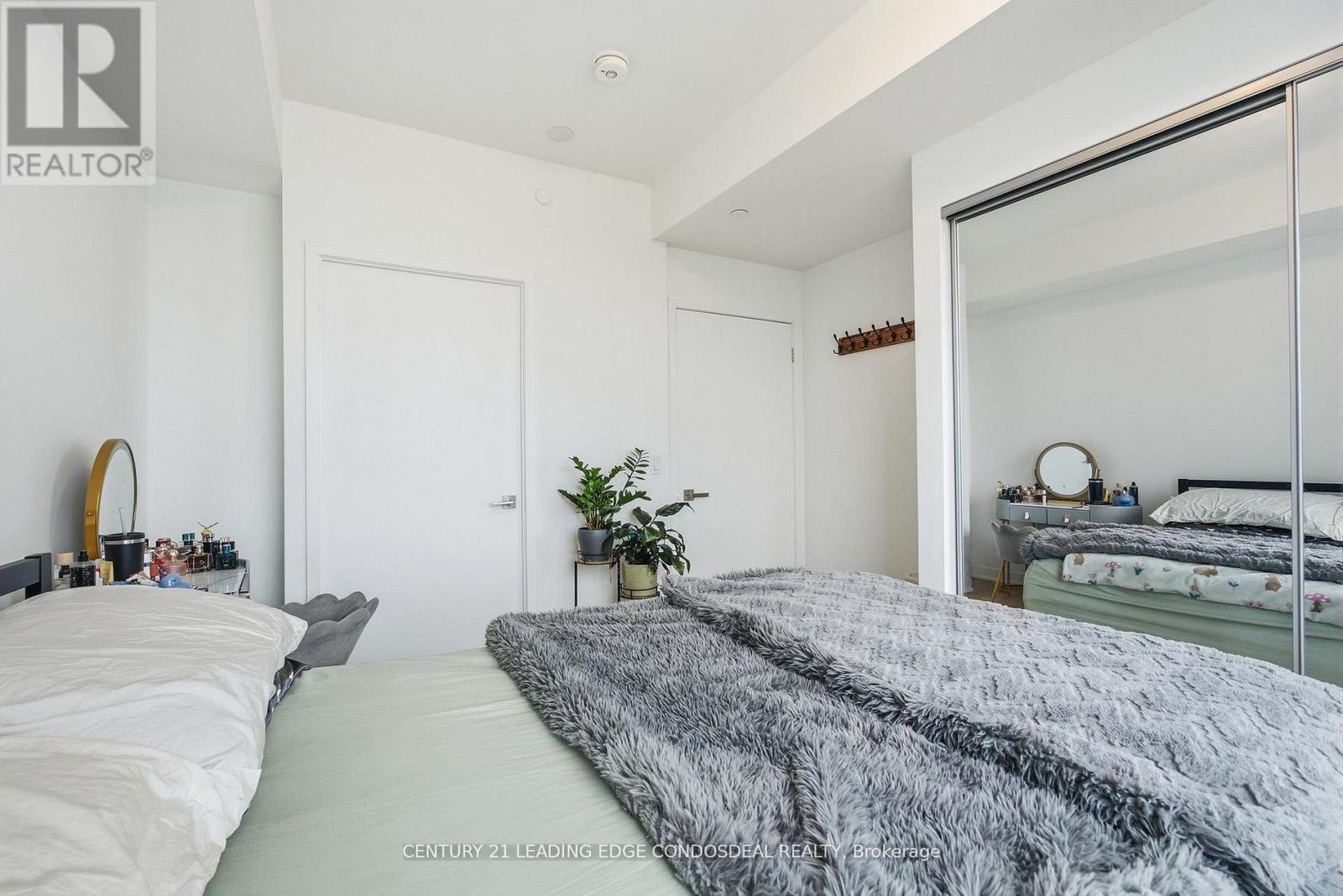 1803 - 474 Caldari Road, Vaughan, Ontario  L4K 0R5 - Photo 21 - N13513450