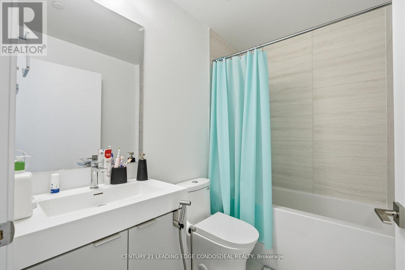 1803 - 474 Caldari Road, Vaughan, Ontario  L4K 0R5 - Photo 8 - N13513450