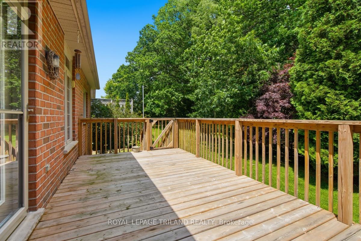 6 - 10 Cadeau Terrace, London South, Ontario  N6K 4W6 - Photo 38 - X13513546