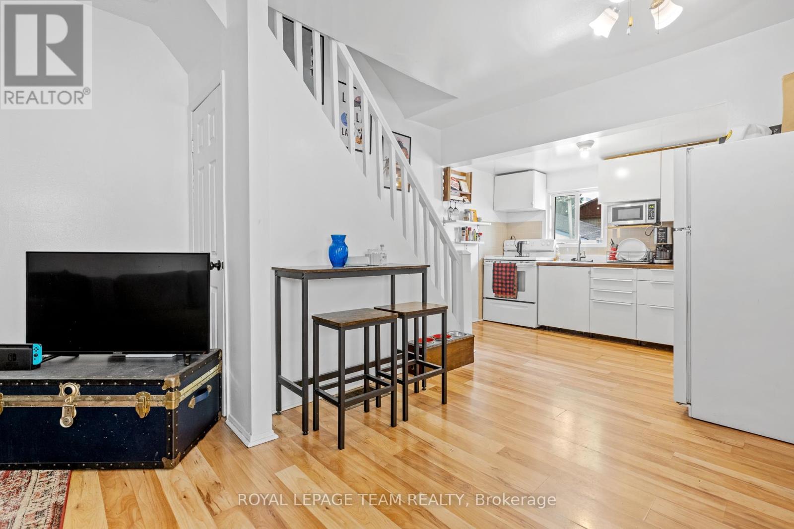 B - 53-1/2 Champagne Avenue, Ottawa, Ontario  K1S 4P1 - Photo 6 - X13513576