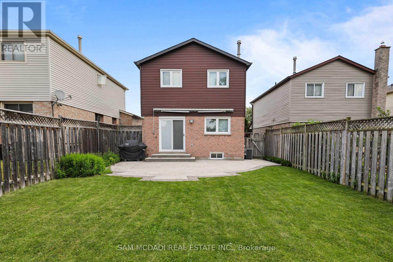 1541 Cuthbert Avenue, Mississauga, Ontario  L5M 3R6 - Photo 37 - W13513022