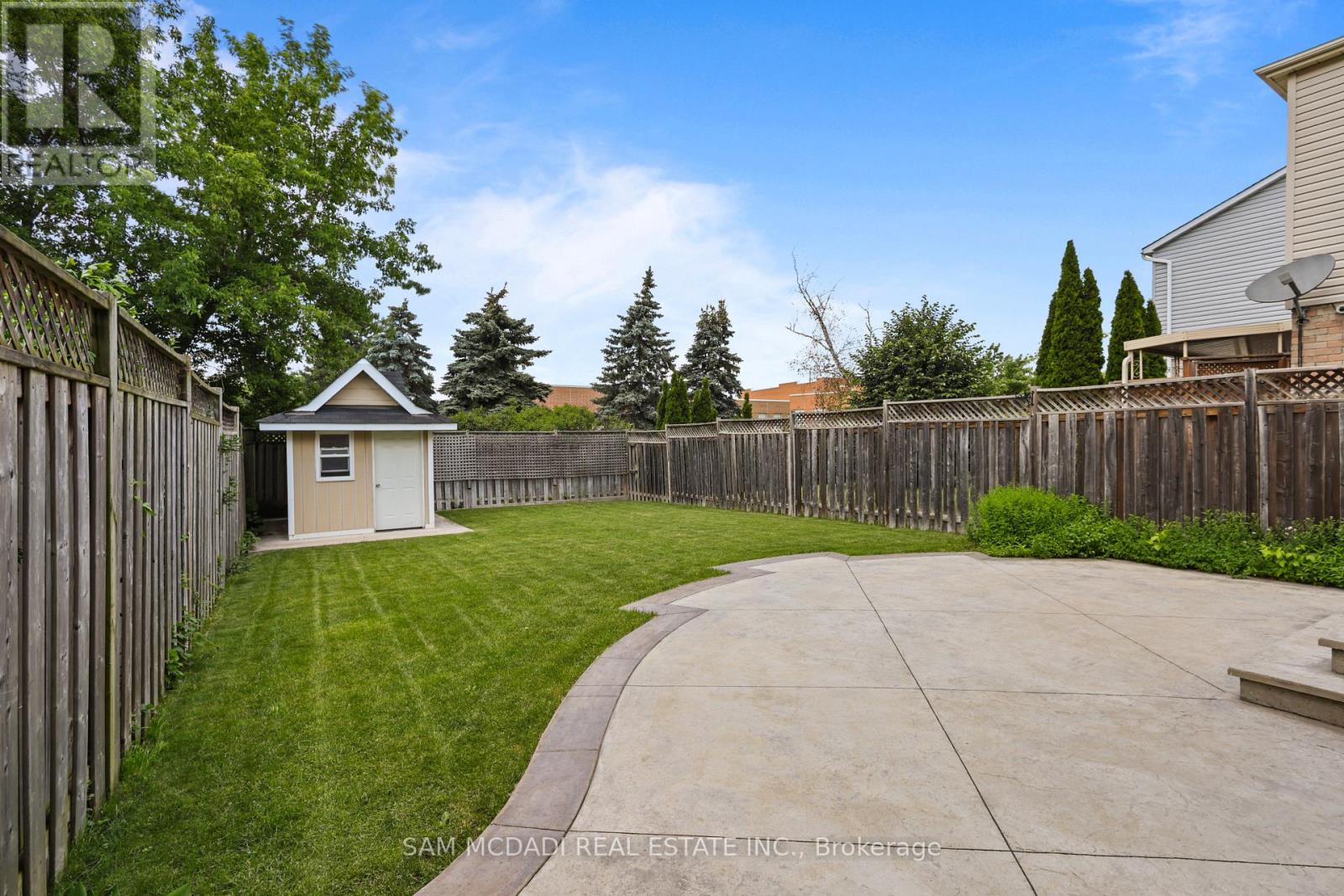 1541 Cuthbert Avenue, Mississauga, Ontario  L5M 3R6 - Photo 39 - W13513022