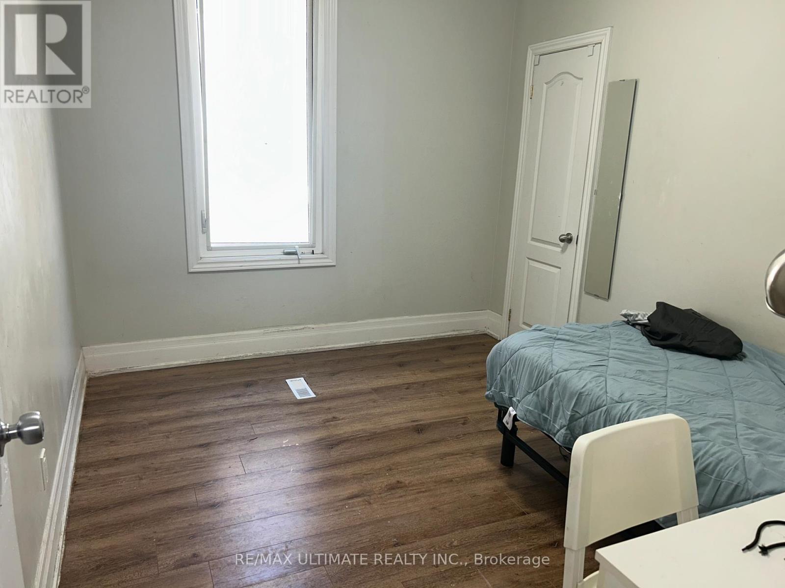 2nd Floor - 120 Lansdowne Avenue, Toronto, Ontario  M6K 2V9 - Photo 5 - W13513070
