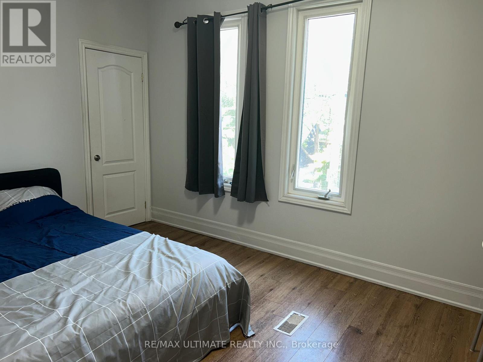 2nd Floor - 120 Lansdowne Avenue, Toronto, Ontario  M6K 2V9 - Photo 6 - W13513070