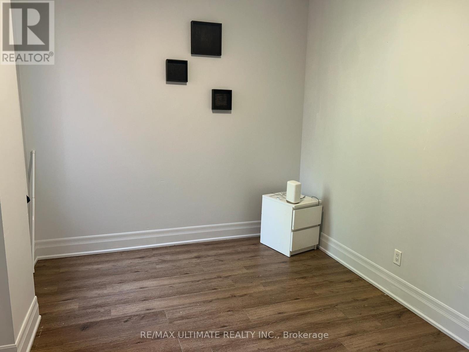 2nd Floor - 120 Lansdowne Avenue, Toronto, Ontario  M6K 2V9 - Photo 7 - W13513070