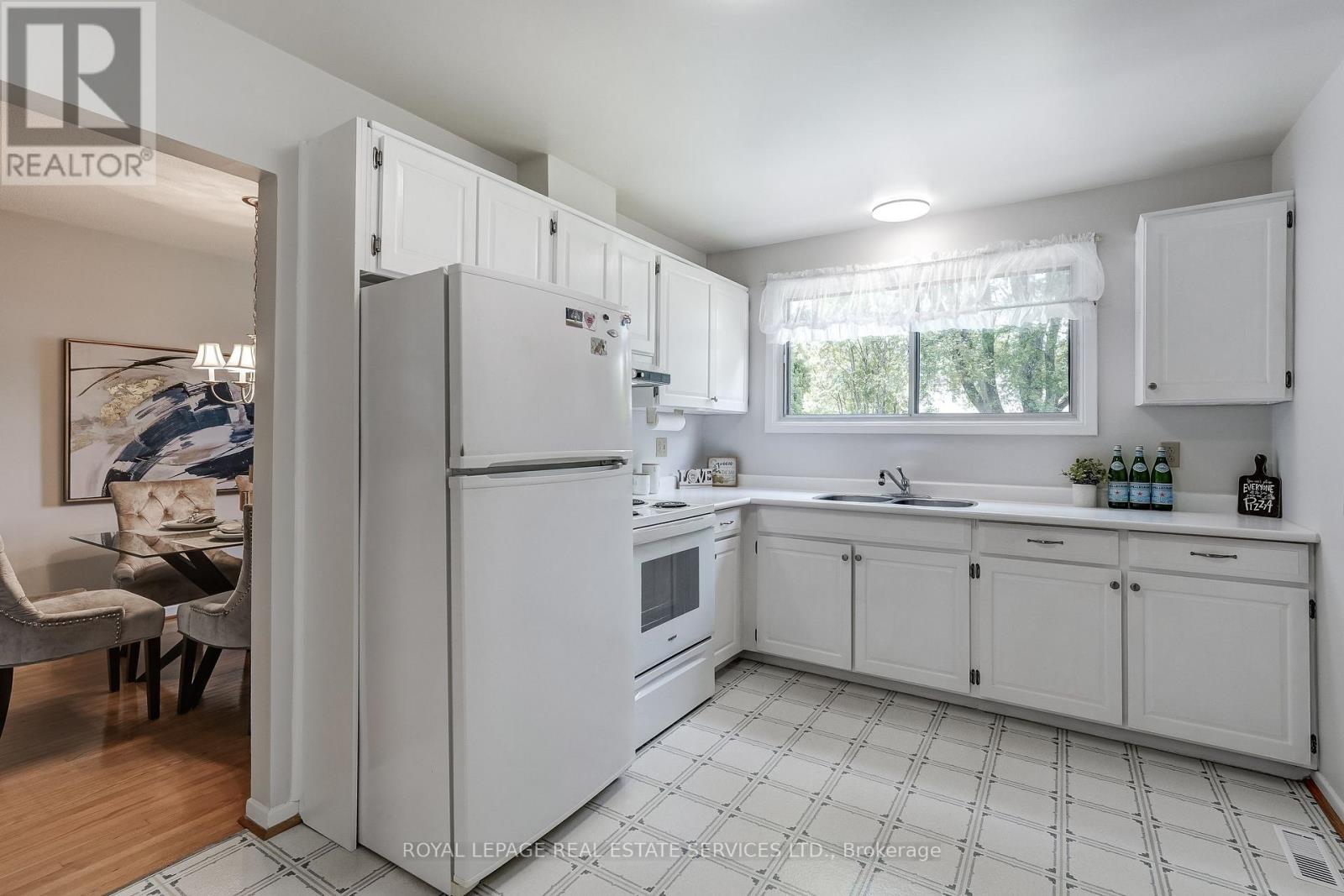 2651 Hollington Crescent, Mississauga, Ontario  L5K 1E8 - Photo 10 - W13513348