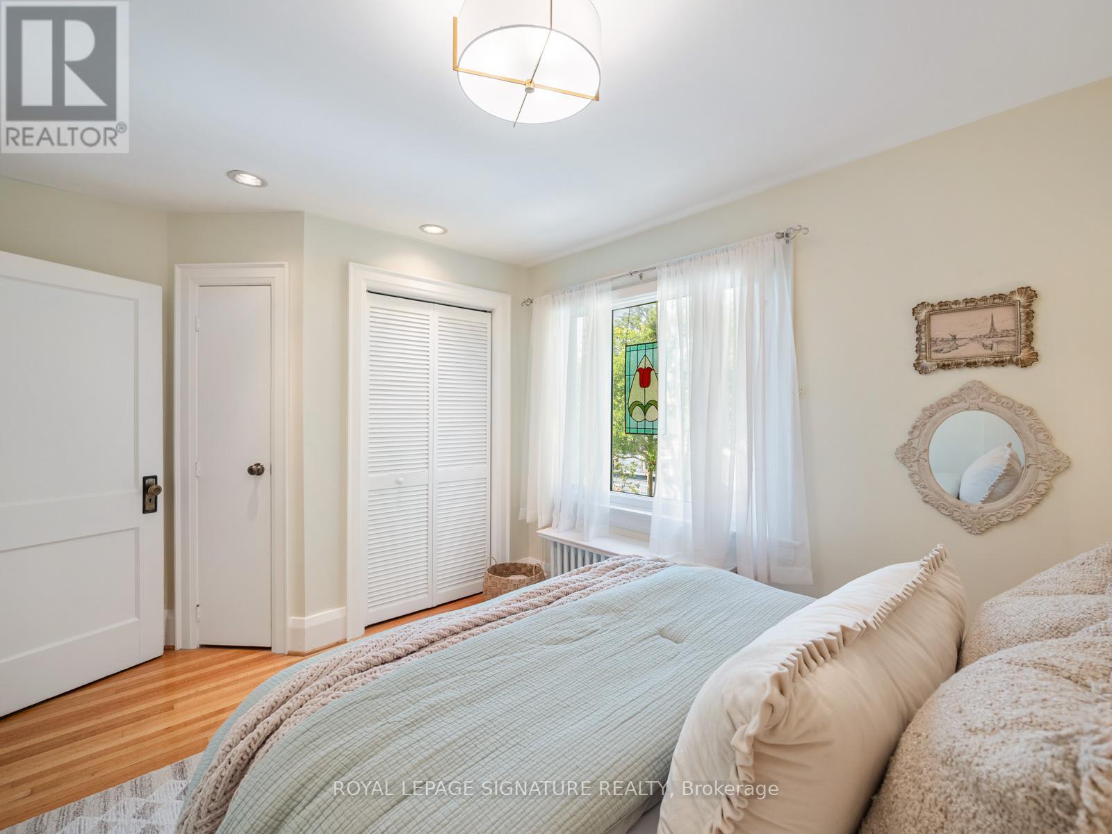4 Kimbourne Avenue, Toronto, Ontario  M4J 4J2 - Photo 18 - E13512460