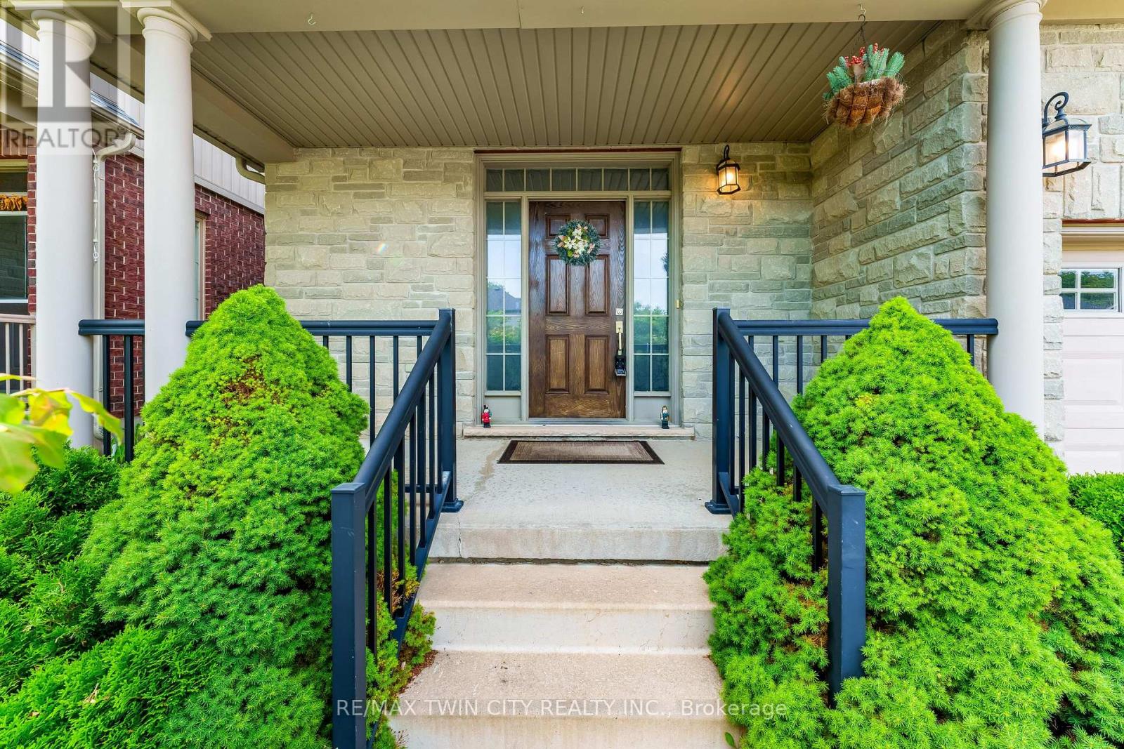 430 Kelso Drive, Waterloo, Ontario  N2V 2S1 - Photo 3 - X13513406