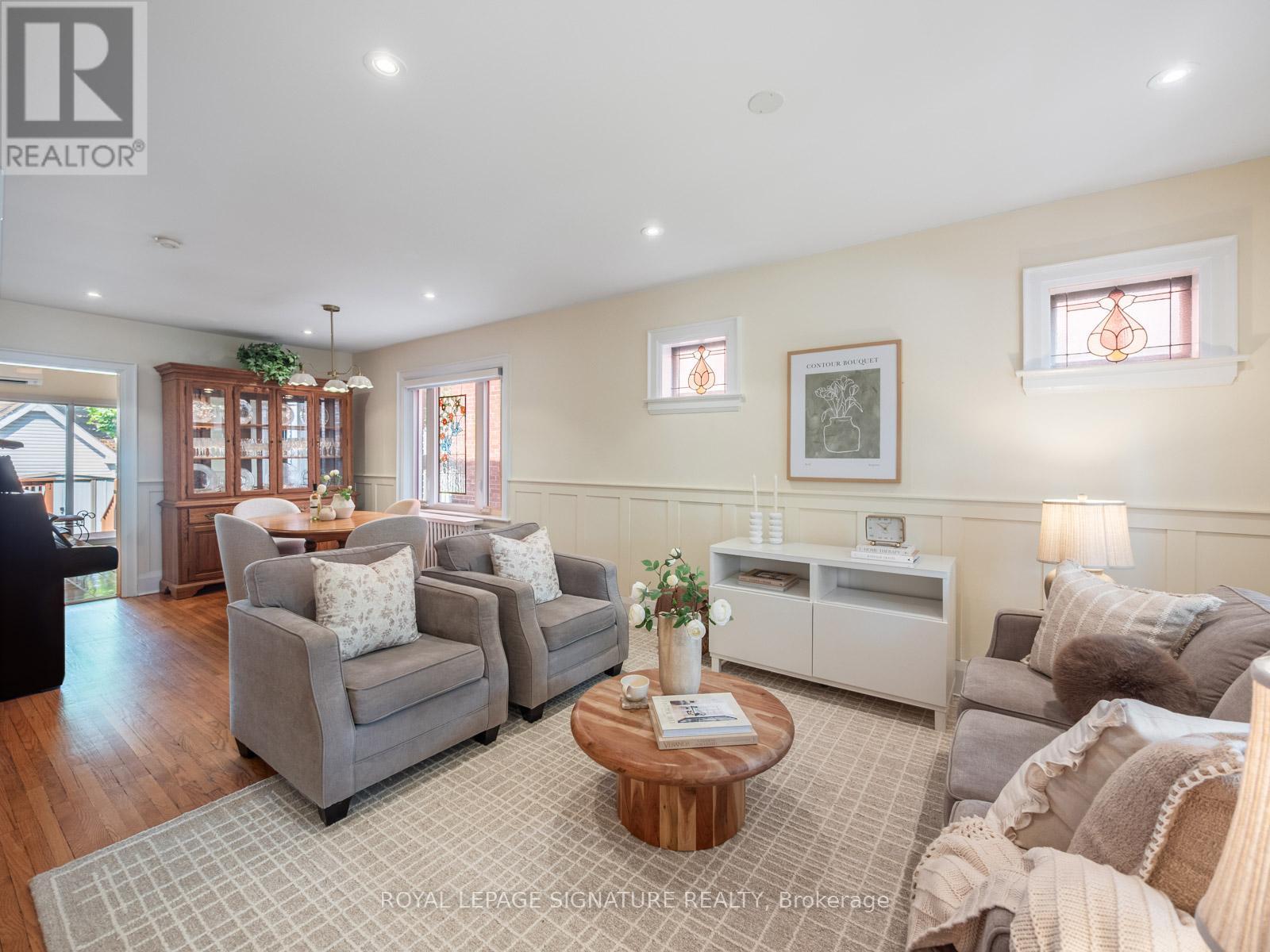 4 Kimbourne Avenue, Toronto, Ontario  M4J 4J2 - Photo 7 - E13512460