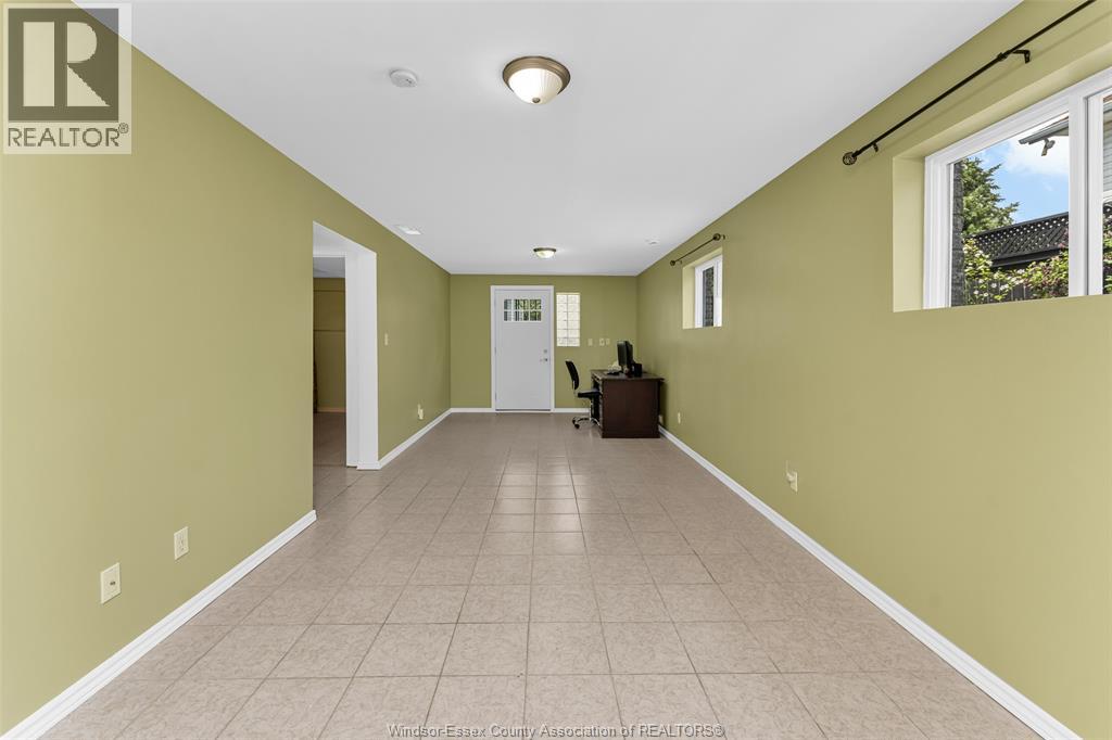 714 Cabana Road East, Windsor, Ontario  N9G 1A4 - Photo 19 - 26015809