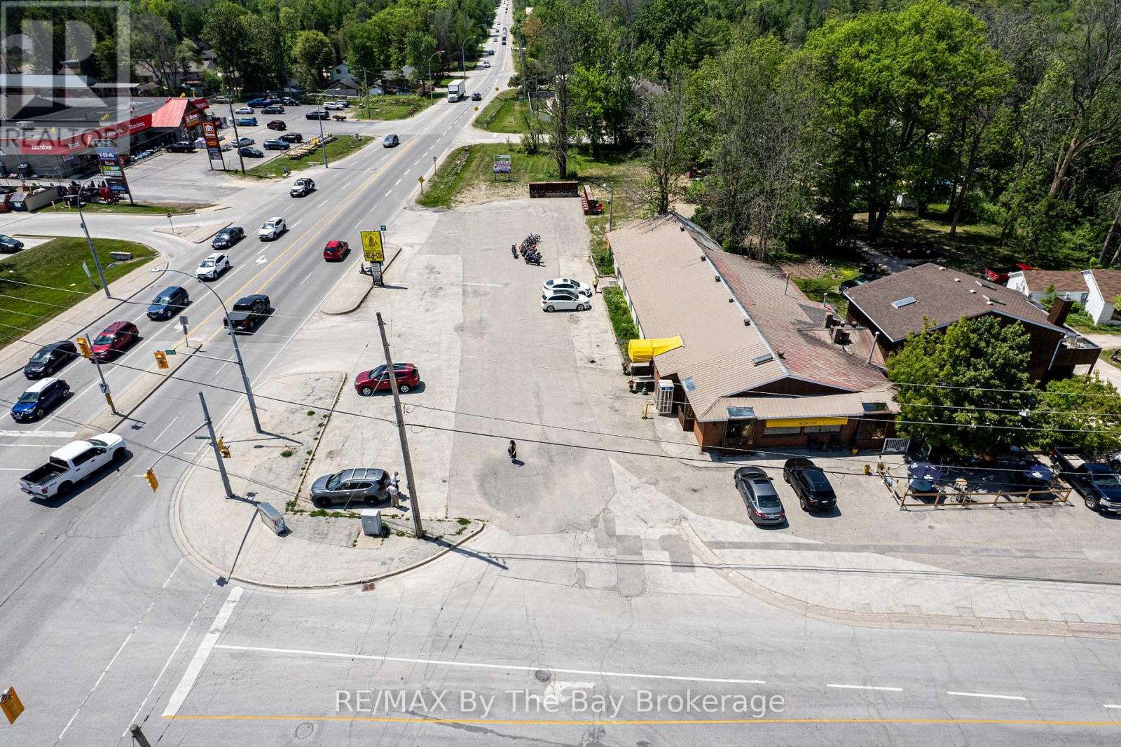 146 45th Street N, Wasaga Beach, Ontario  L9Z 1Z2 - Photo 4 - S13513616