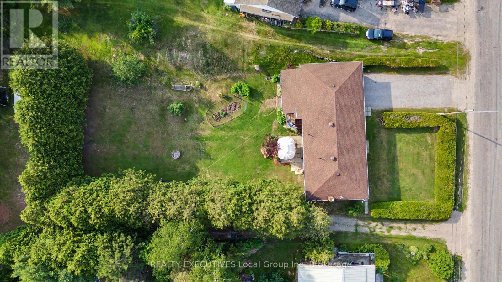 1005 Pinecreek Road S, Callander, Ontario  P0H 1H0 - Photo 3 - X13513494