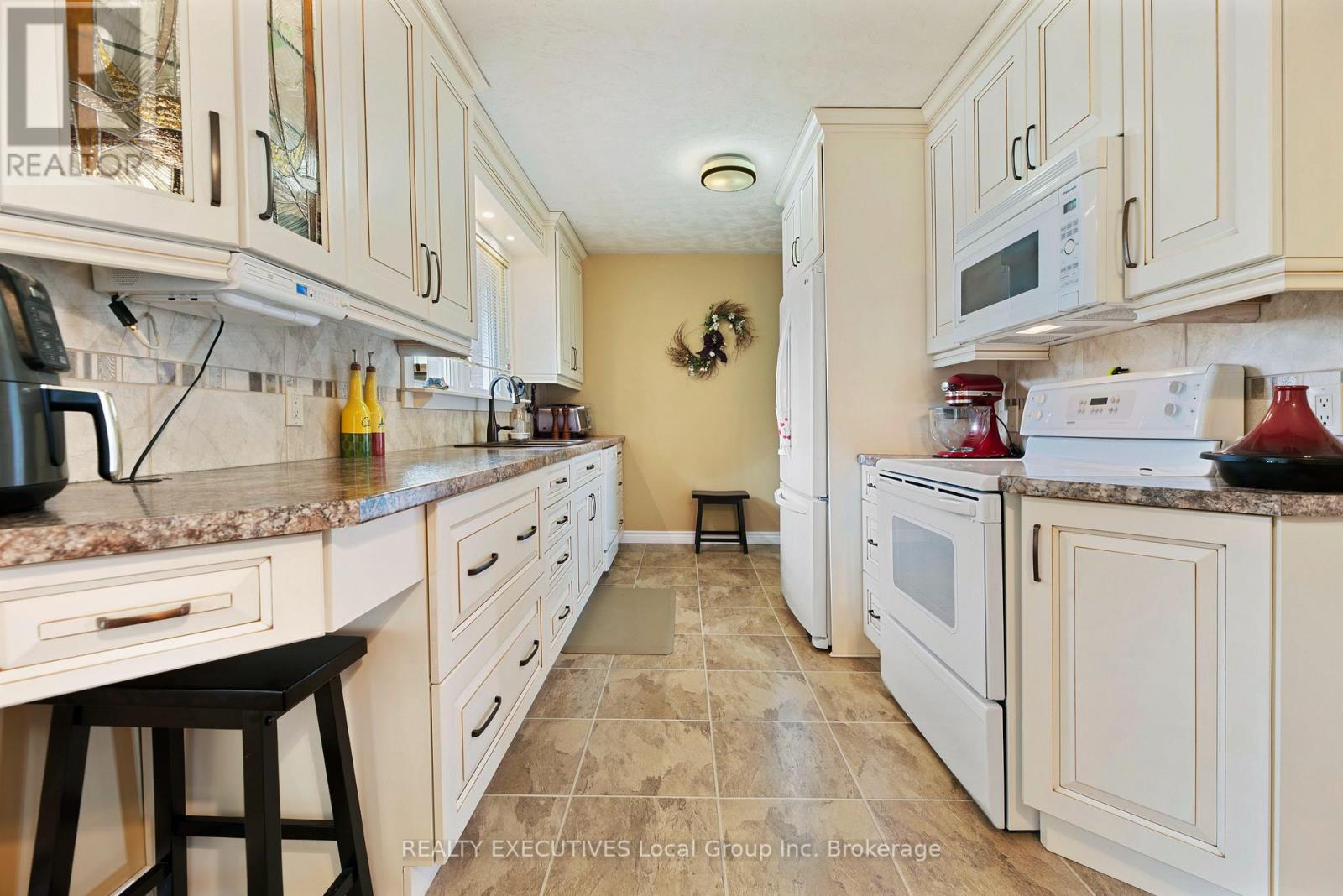 1005 Pinecreek Road S, Callander, Ontario  P0H 1H0 - Photo 4 - X13513494