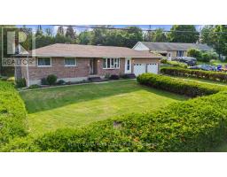 1005 PINECREEK ROAD S, Callander, Ontario