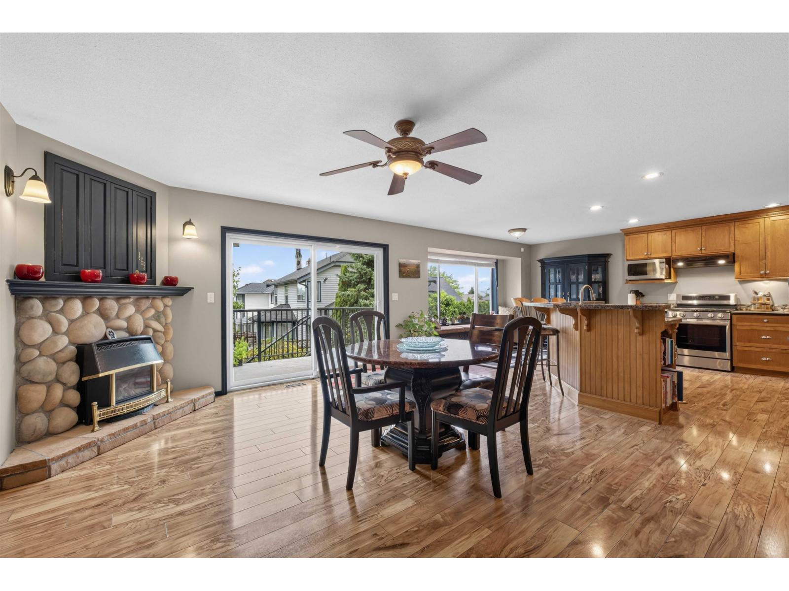 21545 Telegraph Trail, Langley, British Columbia  V1M 2K8 - Photo 4 - R3137225