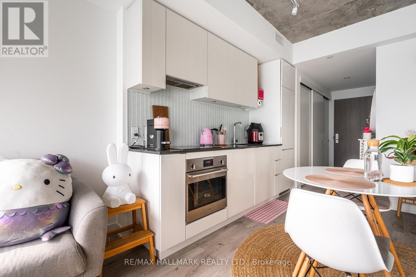 3908 - 161 Roehampton Avenue, Toronto, Ontario  M4P 0C8 - Photo 5 - C13513500