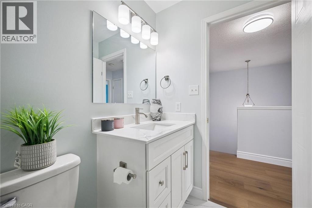 769 Karlsfeld Road, Waterloo, Ontario N2T 2X2 - Photo 31 - 40842119