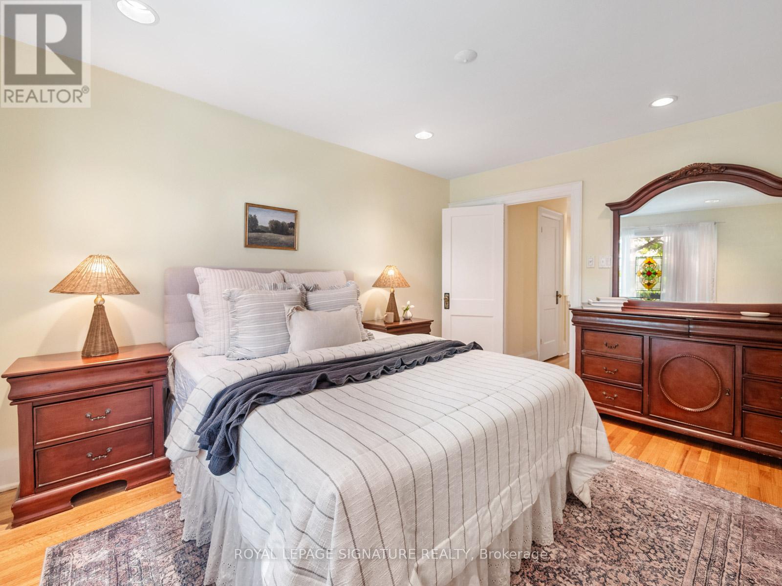 4 Kimbourne Avenue, Toronto, Ontario  M4J 4J2 - Photo 27 - E13512460