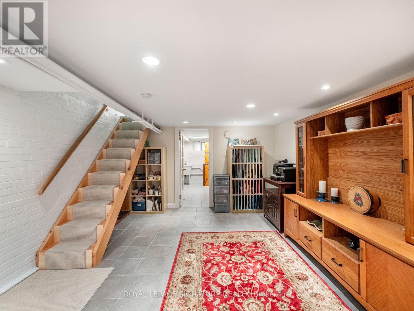 4 Kimbourne Avenue, Toronto, Ontario  M4J 4J2 - Photo 29 - E13512460