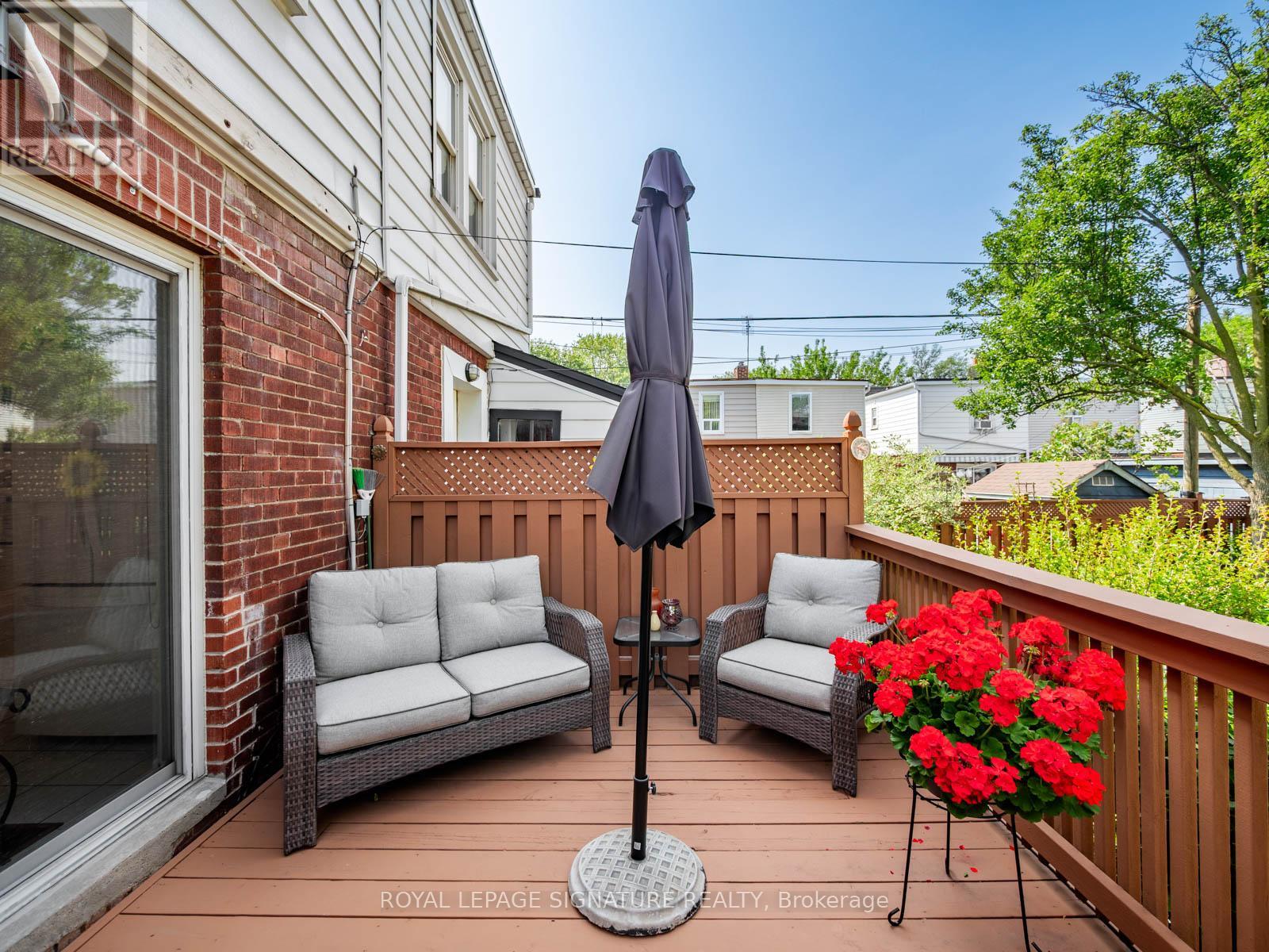 4 Kimbourne Avenue, Toronto, Ontario  M4J 4J2 - Photo 37 - E13512460