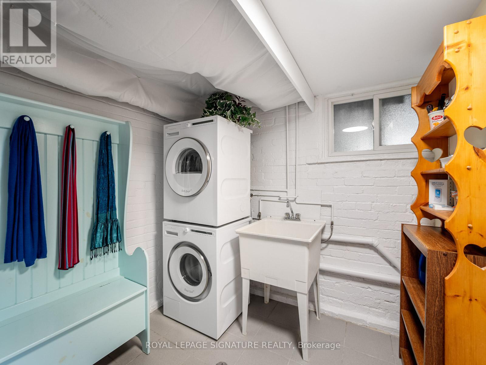4 Kimbourne Avenue, Toronto, Ontario  M4J 4J2 - Photo 32 - E13512460