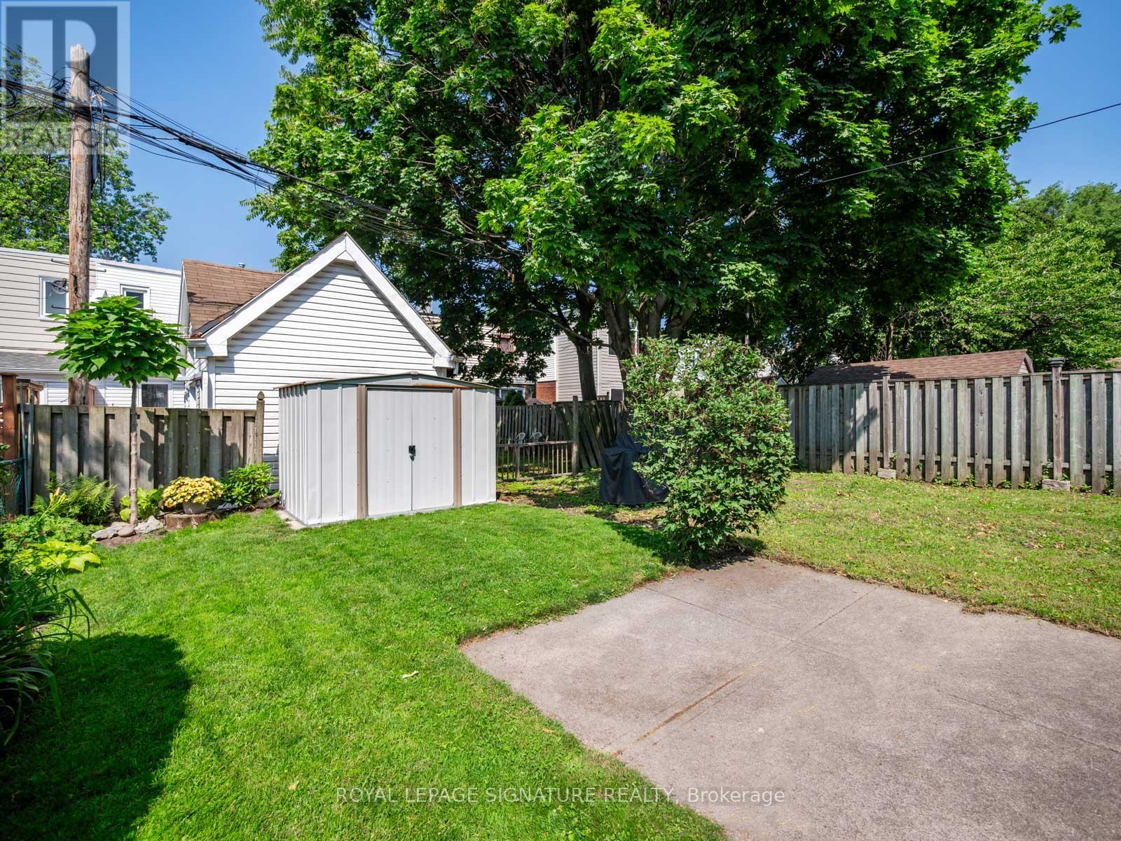 4 Kimbourne Avenue, Toronto, Ontario  M4J 4J2 - Photo 40 - E13512460