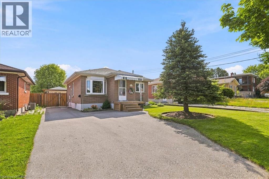 472 HIGHLAND Road E, Kitchener, Ontario