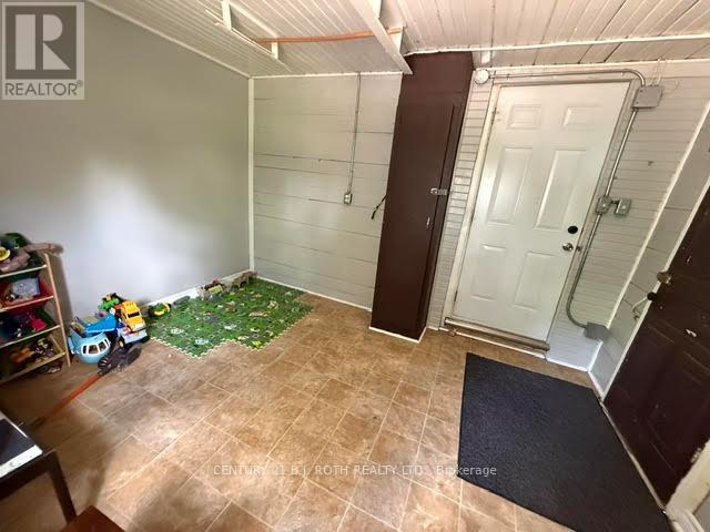 28 Caroline Street, Barrie, Ontario L4N 2S3 - Photo 5 - S13513606