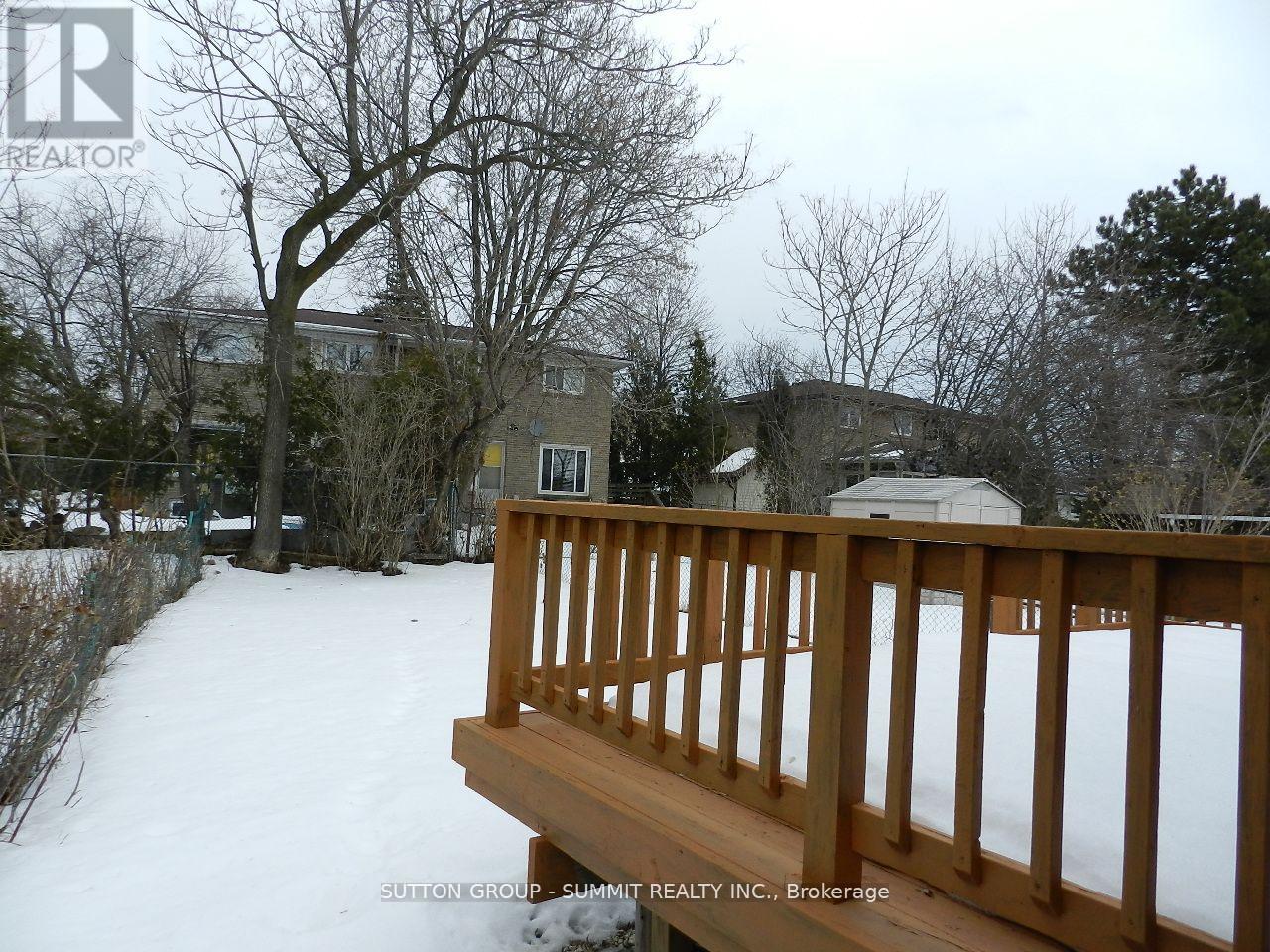 Upper - 3367 Verhoeven Drive, Mississauga, Ontario  L5C 2B3 - Photo 5 - W13513522