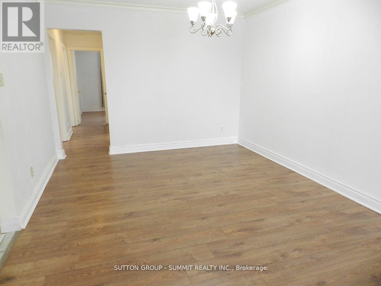 Upper - 3367 Verhoeven Drive, Mississauga, Ontario  L5C 2B3 - Photo 8 - W13513522