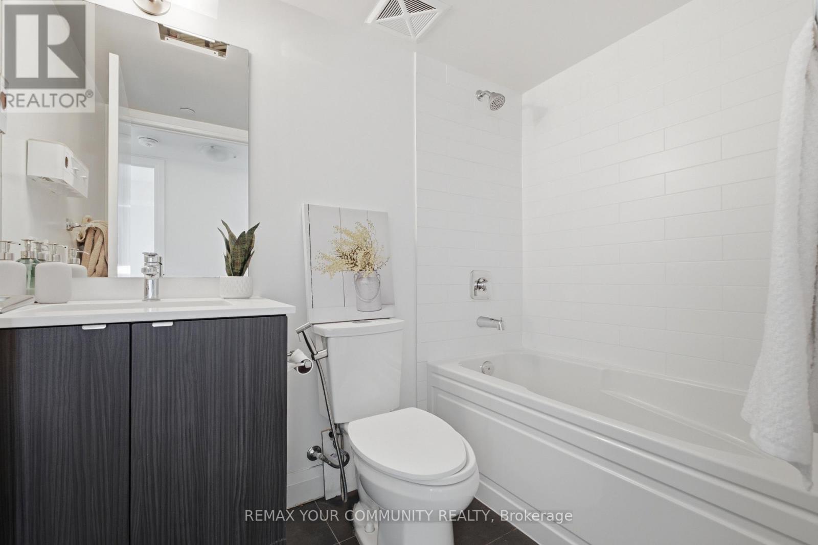 1504 - 1461 Lawrence Avenue, Toronto, Ontario  M6L 0A6 - Photo 16 - W13513530