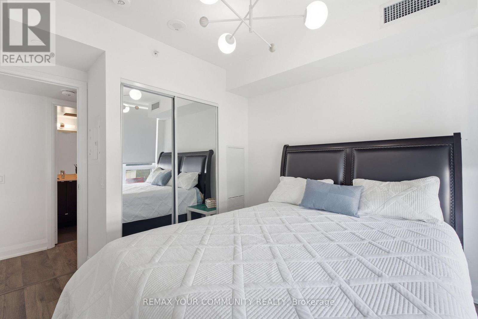1504 - 1461 Lawrence Avenue, Toronto, Ontario  M6L 0A6 - Photo 18 - W13513530