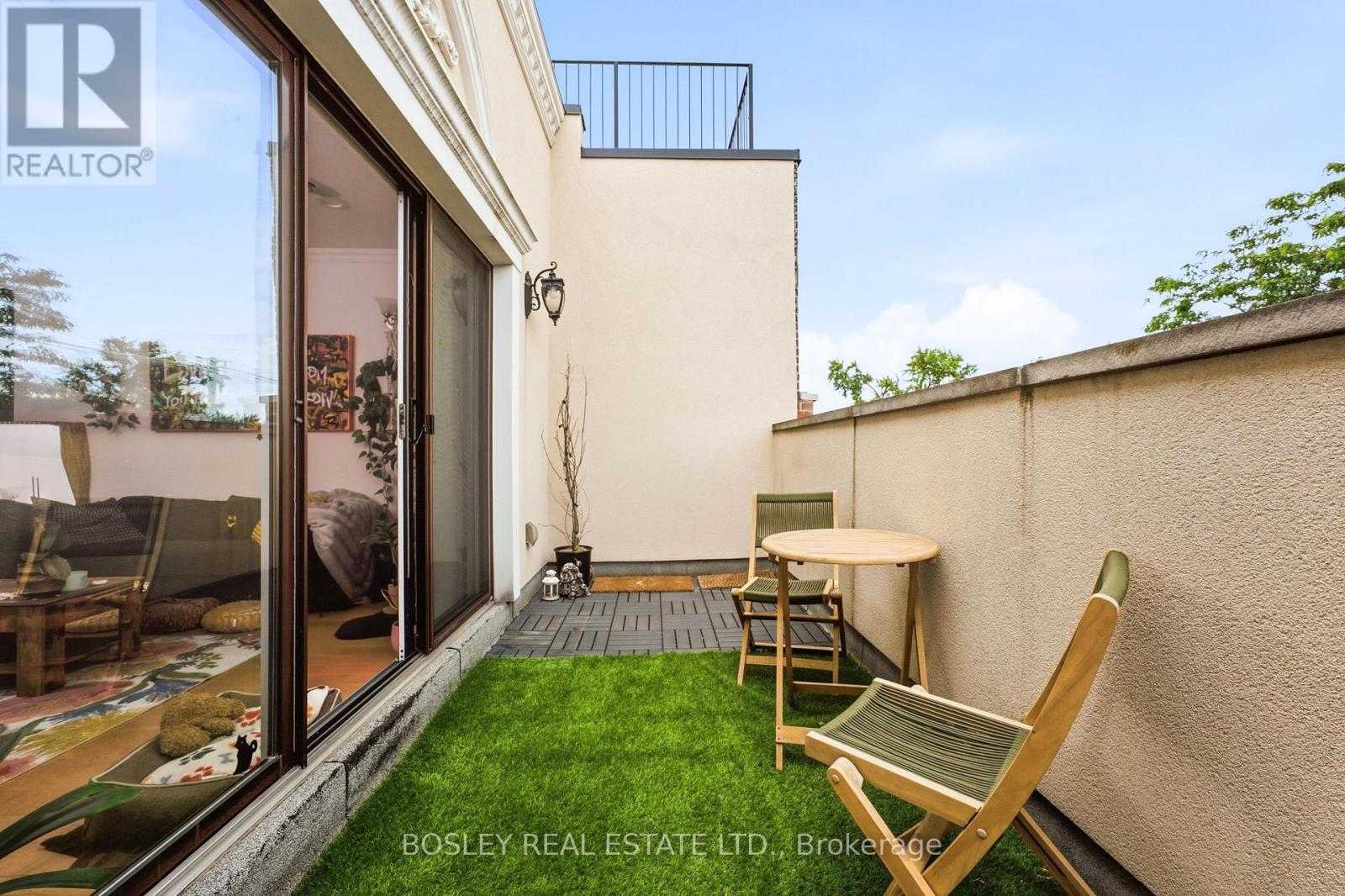 3 - 115 Roncesvalles Avenue, Toronto, Ontario  M6R 2K9 - Photo 2 - W13513560