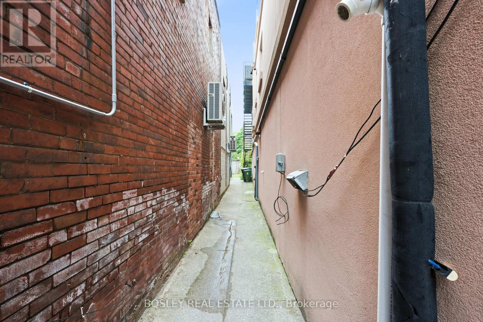 3 - 115 Roncesvalles Avenue, Toronto, Ontario  M6R 2K9 - Photo 30 - W13513560