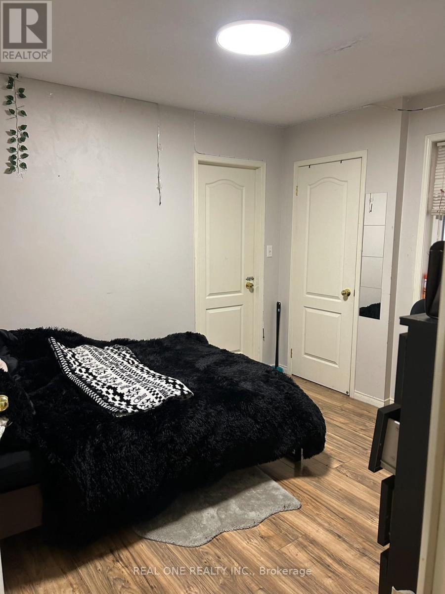 Second Floor Rooms - 18 Troyer Avenue, Toronto, Ontario  M3J 3S6 - Photo 9 - W13513564