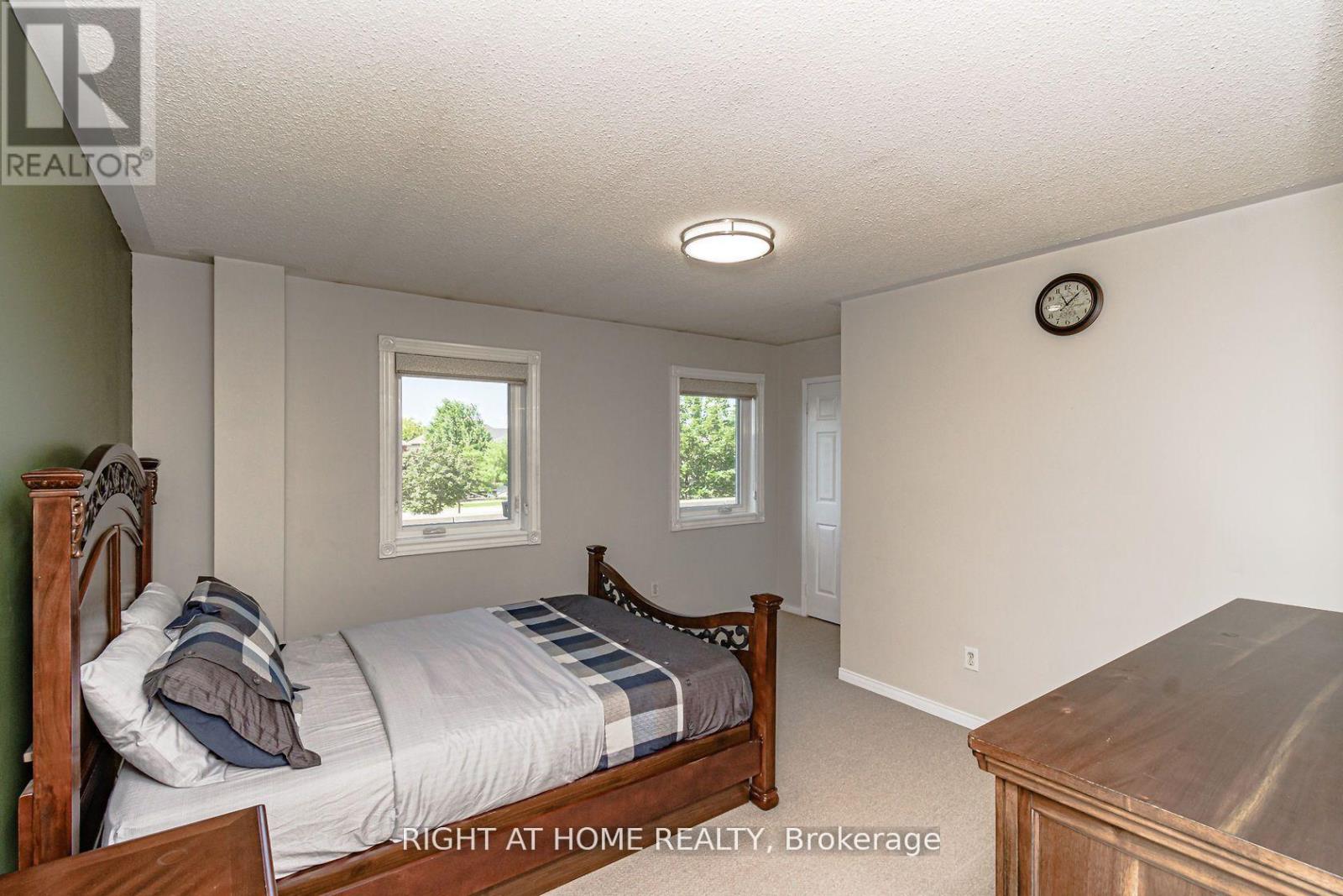 2084 White Dove Circle, Oakville, Ontario  L6M 3R6 - Photo 16 - W13513592