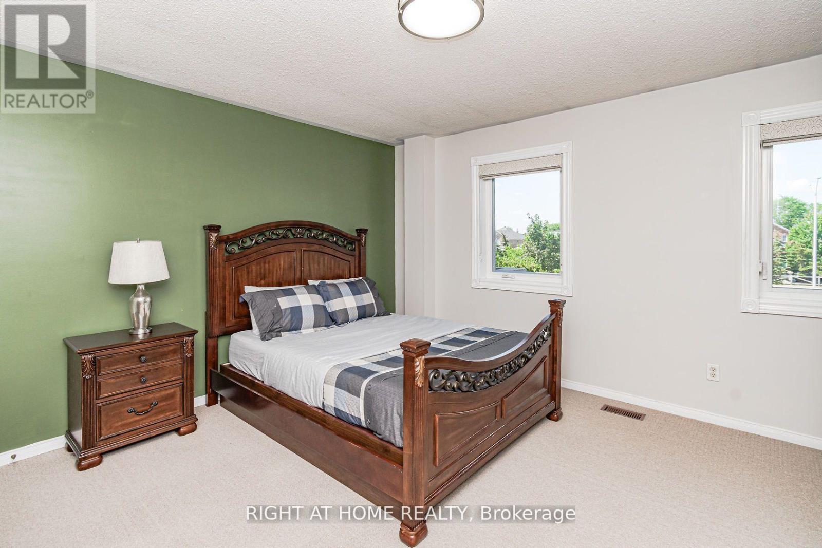 2084 White Dove Circle, Oakville, Ontario  L6M 3R6 - Photo 23 - W13513592